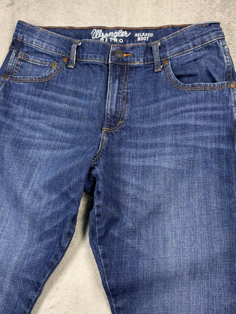 Wrangler Retro Relaxed Boot Cut Jeans Western Denim Whiskering Medium Wash - Picture 5 of 10